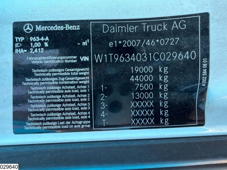 Mercedes Actros 1845