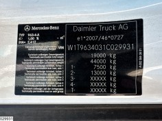 Mercedes Actros 1845