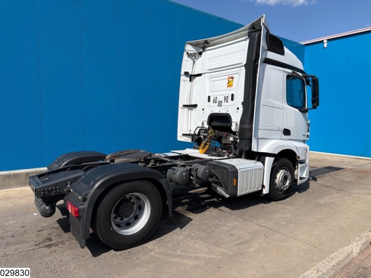 Mercedes Actros 1845