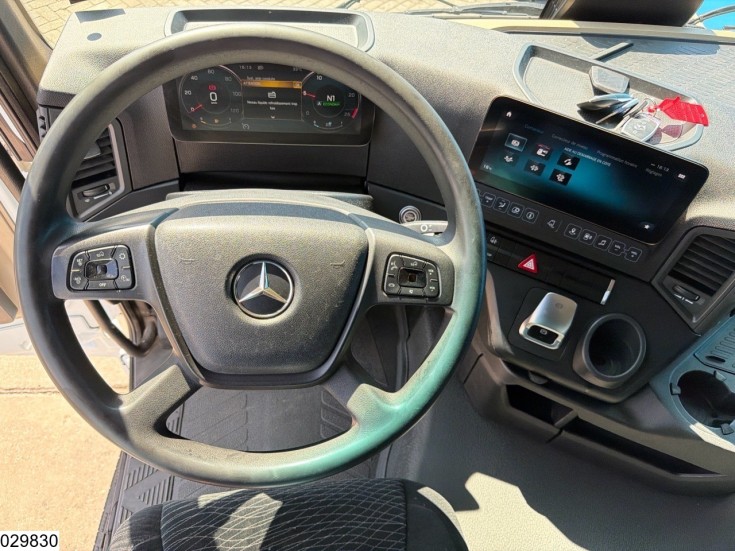Mercedes Actros 1845