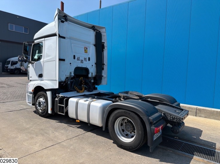 Mercedes Actros 1845