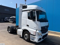 Mercedes Actros 1845