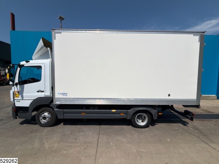 Mercedes Atego 818
