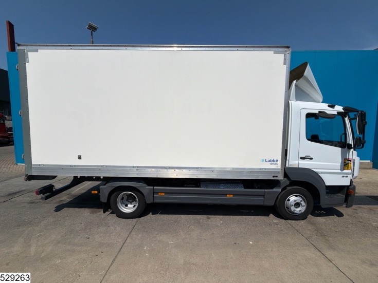 Mercedes Atego 818
