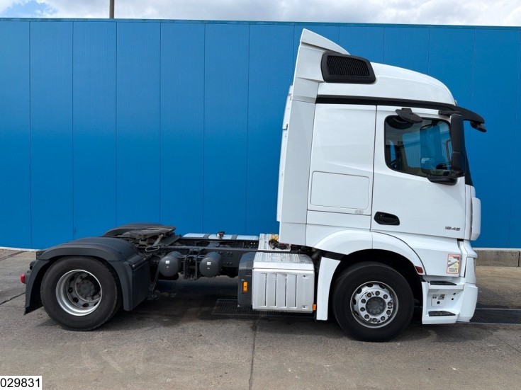 Mercedes Actros 1845
