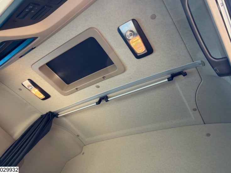Mercedes Actros 1845