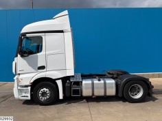 Mercedes Actros 1845