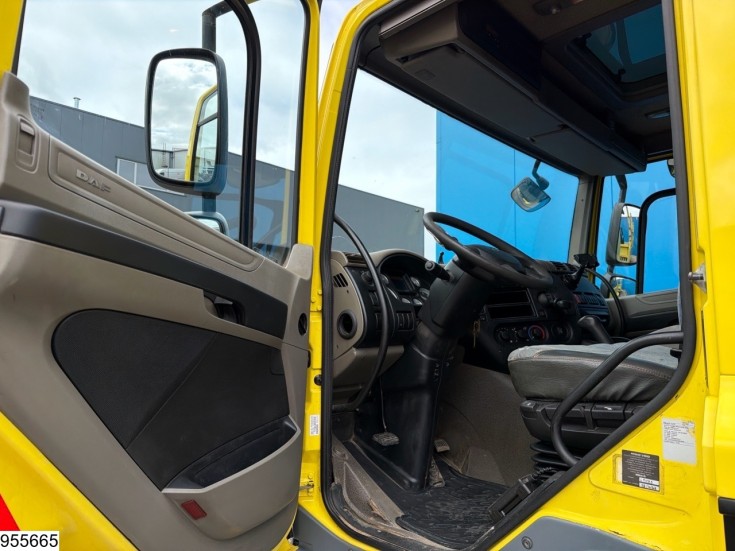 DAF CF 300