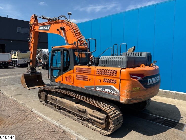 Doosan DX300LC-7