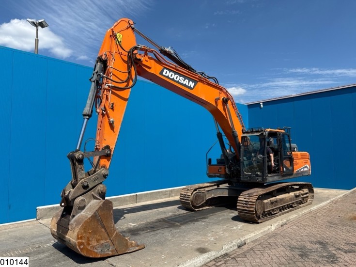 Doosan DX300LC-7