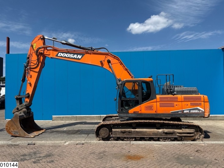 Doosan DX300LC-7