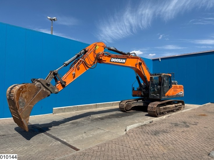 Doosan DX300LC-7