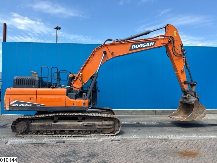 Doosan DX300LC-7
