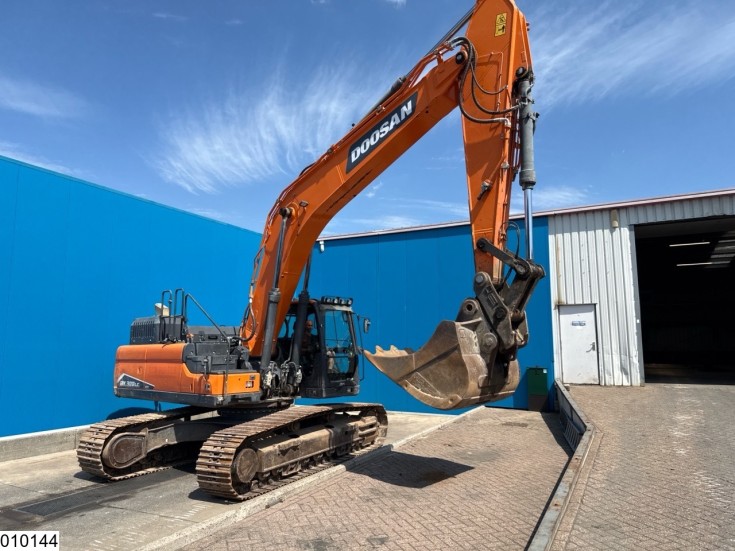 Doosan DX300LC-7