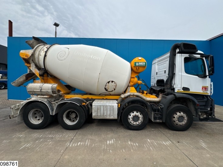 Mercedes Arocs 3236