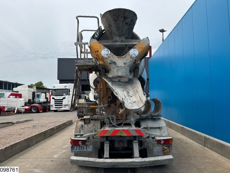 Mercedes Arocs 3236