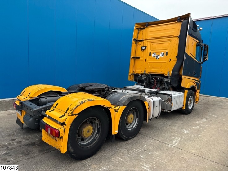 Mercedes Actros 3363