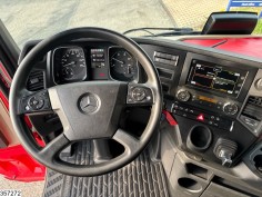 Mercedes Actros 2551