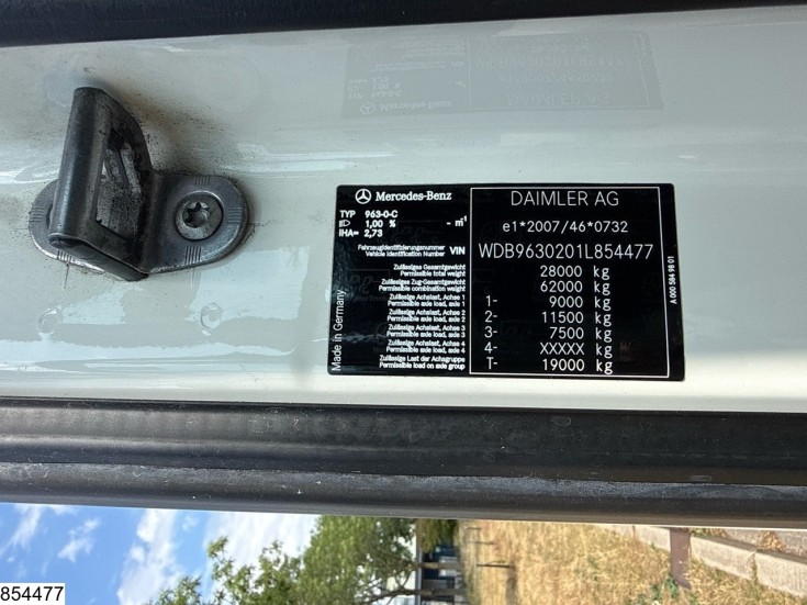 Mercedes Actros 2842