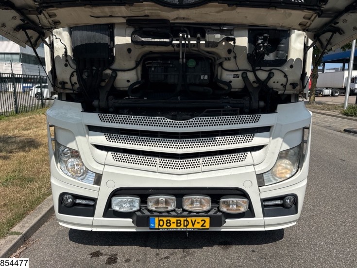 Mercedes Actros 2842