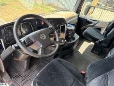 Mercedes Actros 2842