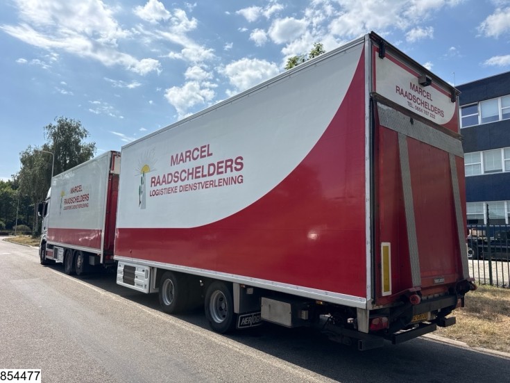 Mercedes Actros 2842