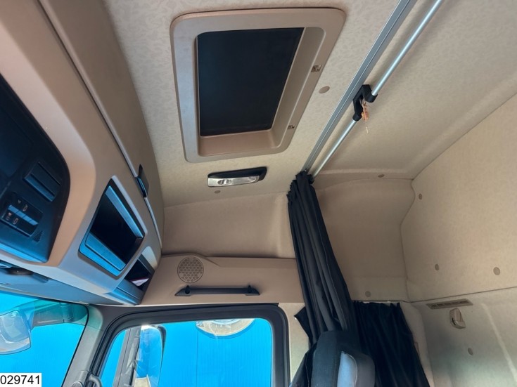 Mercedes Actros 1845