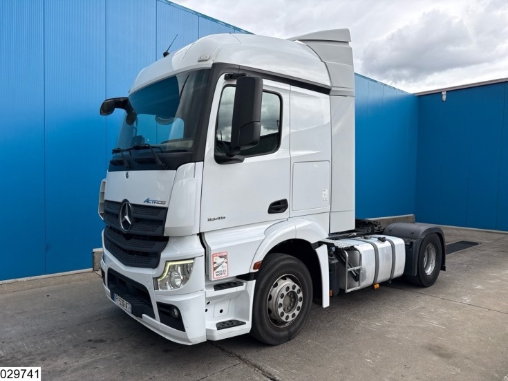 Mercedes Actros 1845