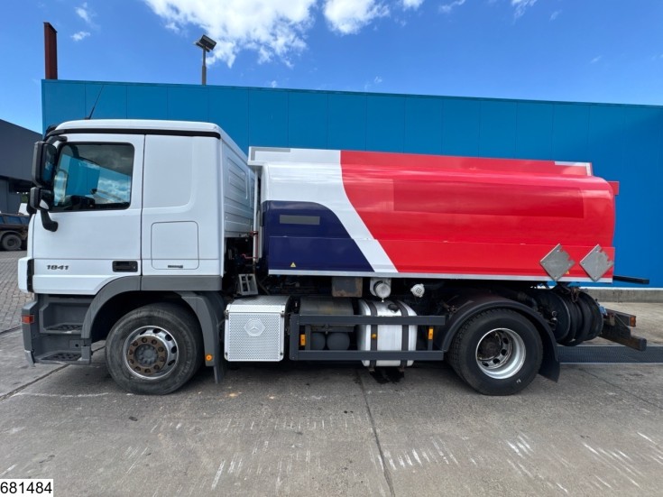 Mercedes Actros 1841