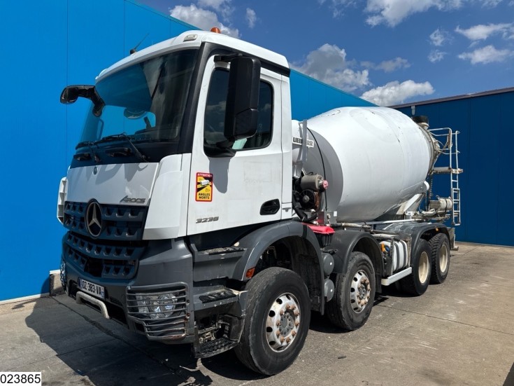 Mercedes Arocs 3236