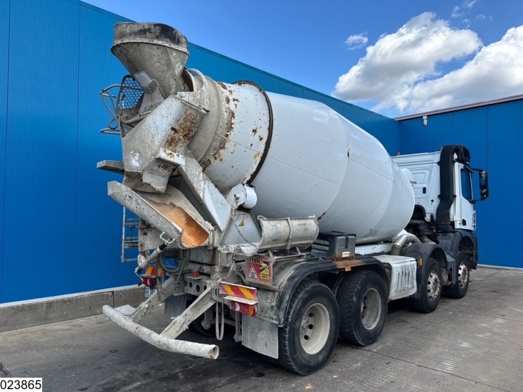 Mercedes Arocs 3236
