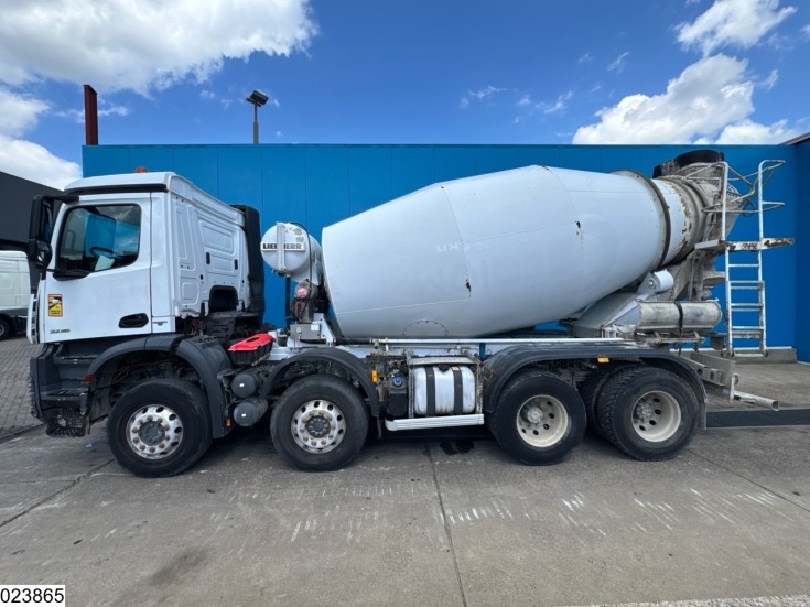 Mercedes Arocs 3236
