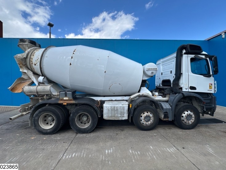 Mercedes Arocs 3236
