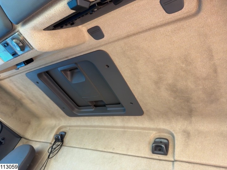 Renault Premium 270
