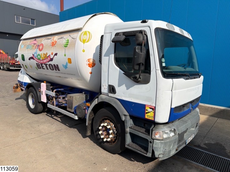 Renault Premium 270