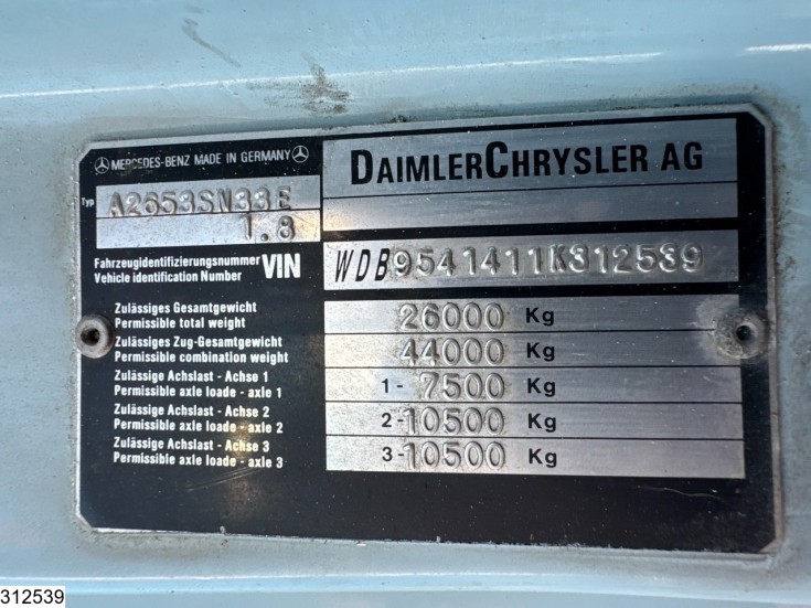 Mercedes Actros 3353