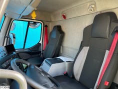Renault D12 210
