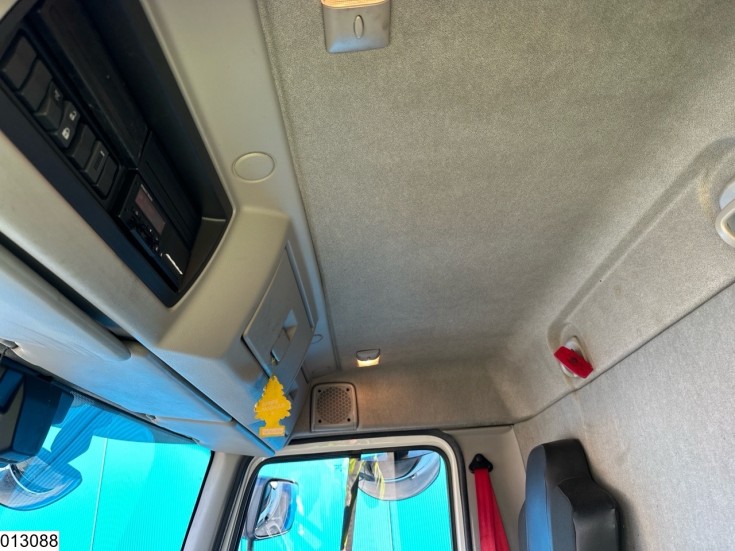 Renault D12 210