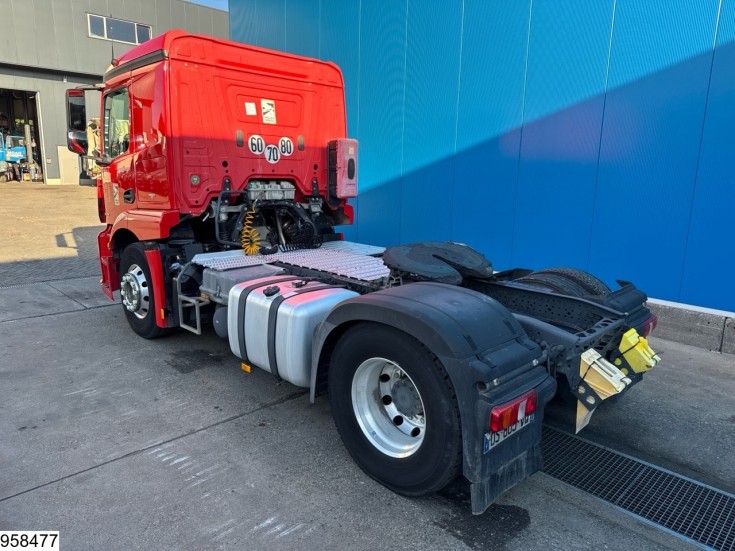 Mercedes Actros 1843