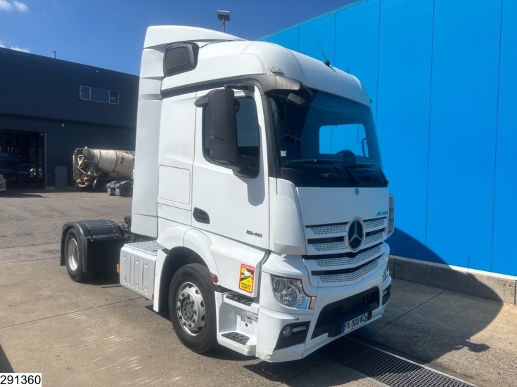 Mercedes Actros 1846