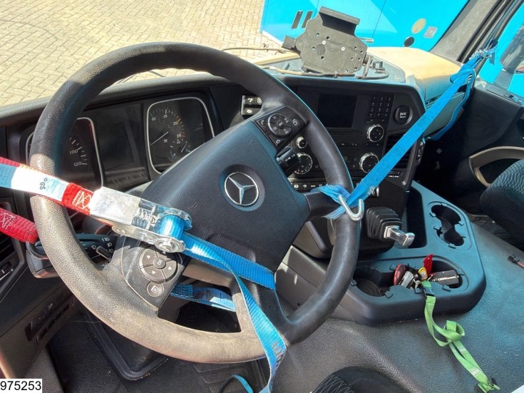 Mercedes Actros 1843