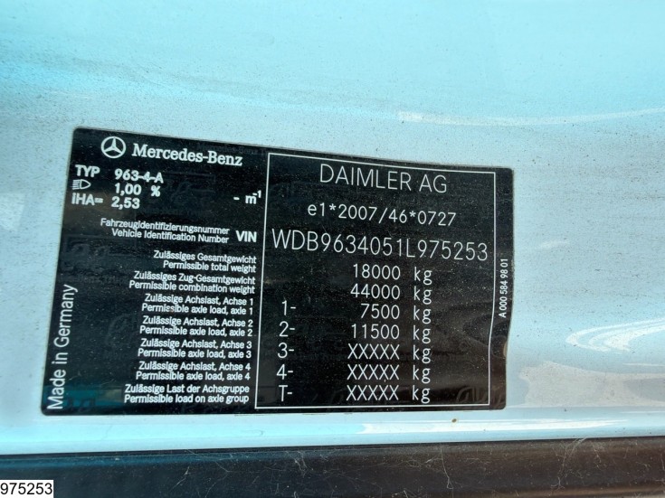 Mercedes Actros 1843