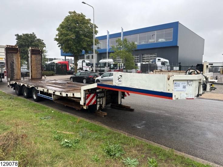 Trax Lowbed