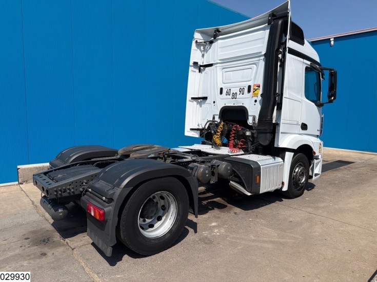 Mercedes Actros 1845