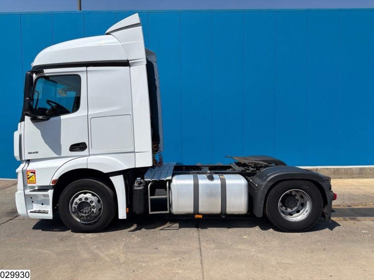 Mercedes Actros 1845