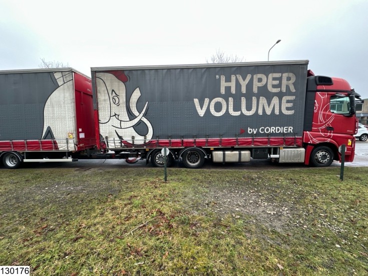 Mercedes Actros 2548