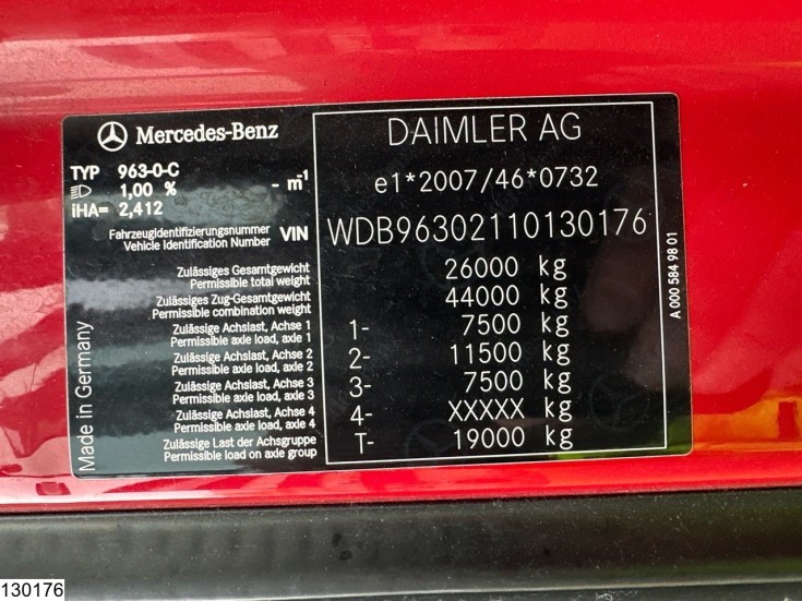 Mercedes Actros 2548