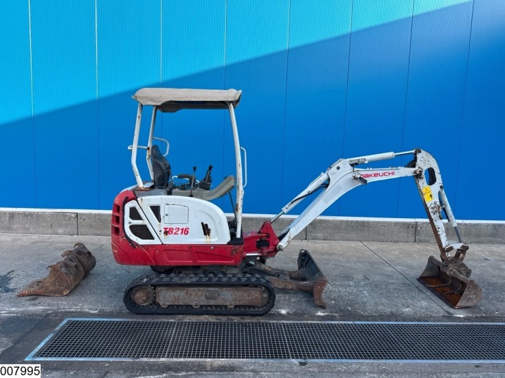 Takeuchi TB216
