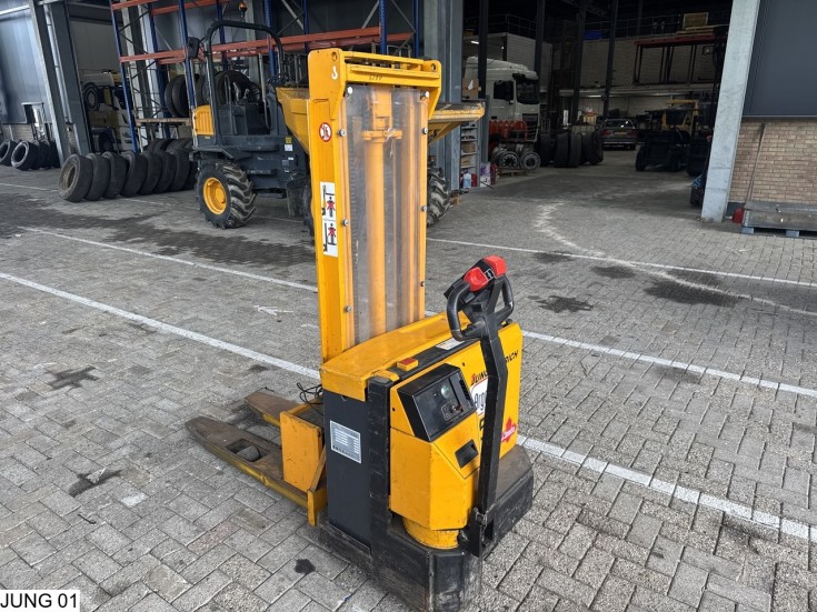 Jungheinrich Reachtruck