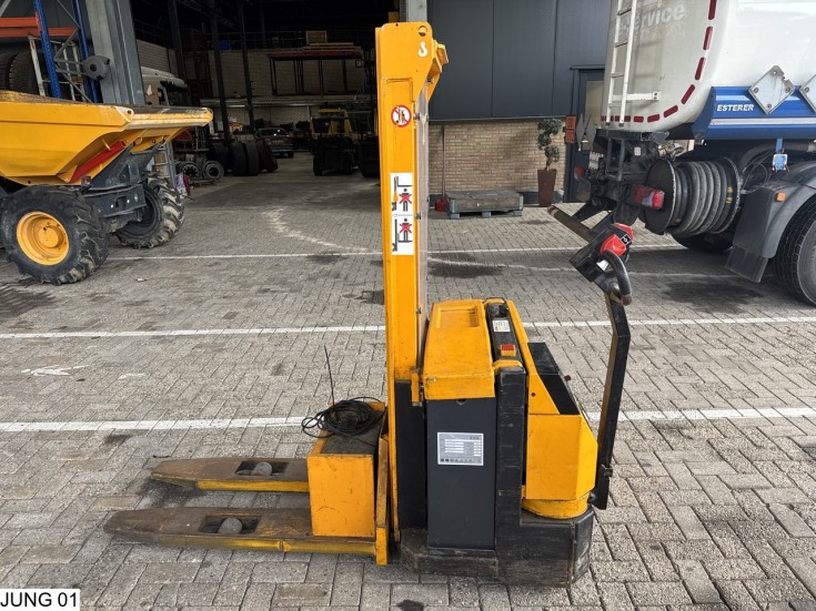 Jungheinrich Reachtruck